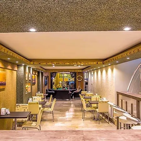 Berlin Nisantasi Szálloda 3*