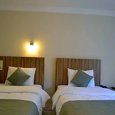 Szálloda Berlin Nisantasi 3*