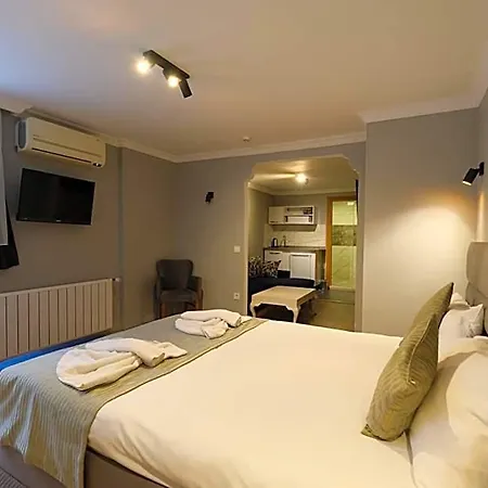 Szálloda Berlin Nisantasi 3*