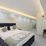 Hotel Berlin Nisantasi 3*